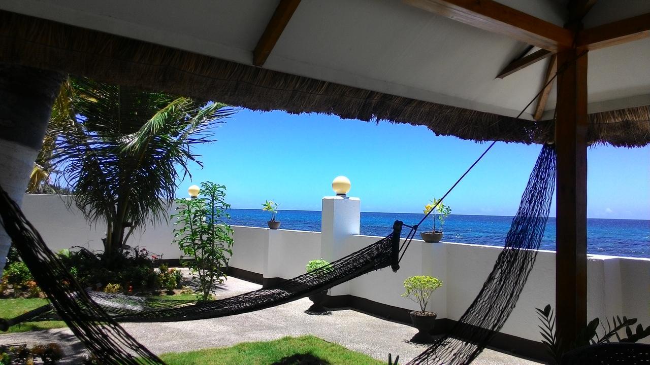 Garcia Hernandez Bamboo Beachhouse Dormitory מראה חיצוני תמונה