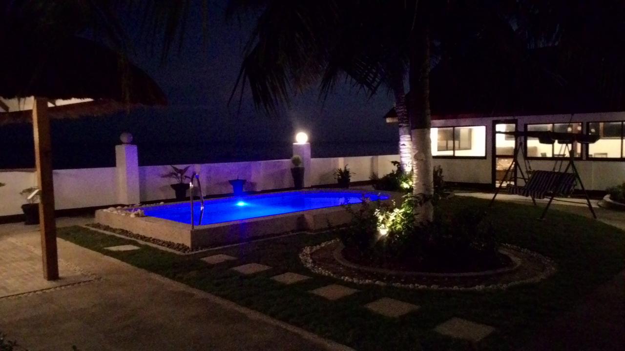 Garcia Hernandez Bamboo Beachhouse Dormitory מראה חיצוני תמונה