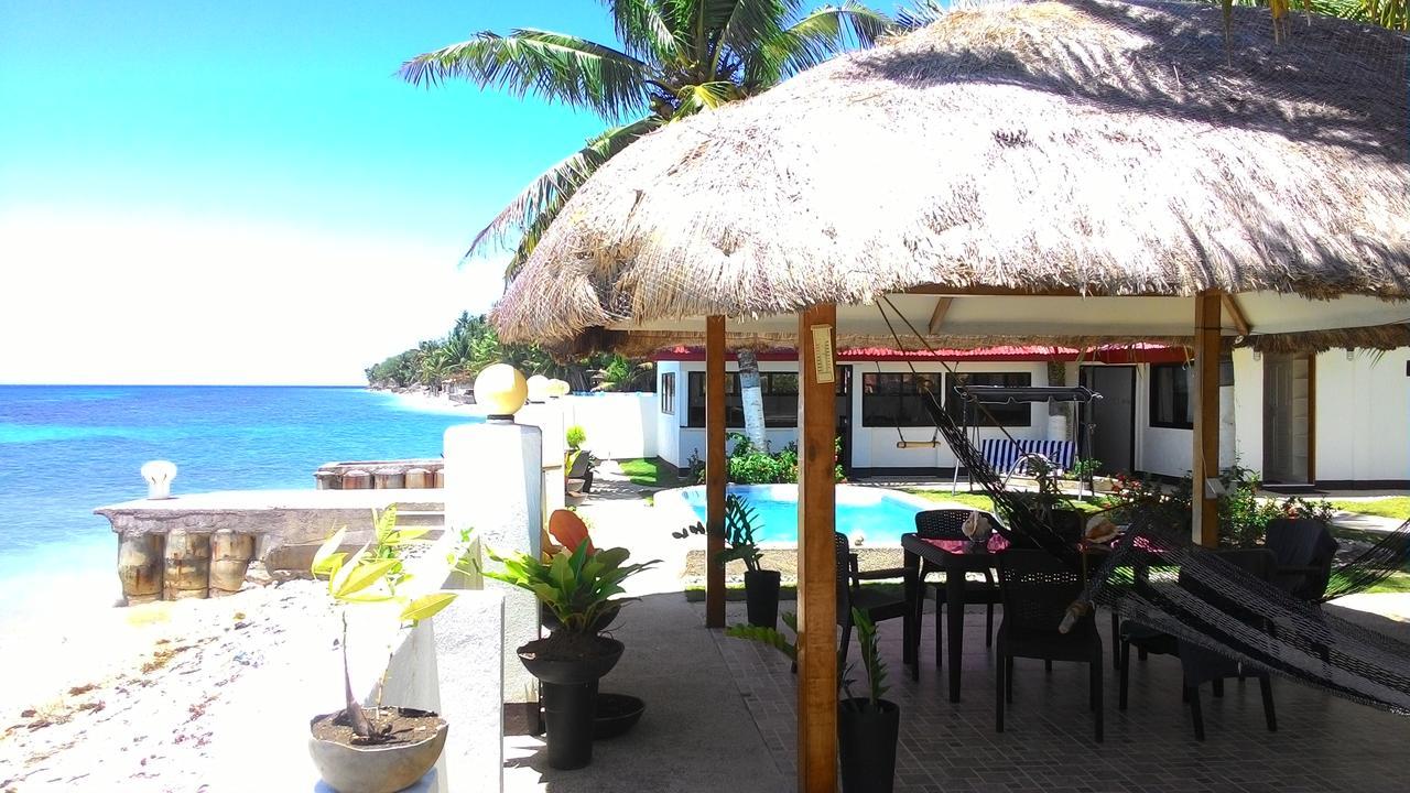 Garcia Hernandez Bamboo Beachhouse Dormitory מראה חיצוני תמונה