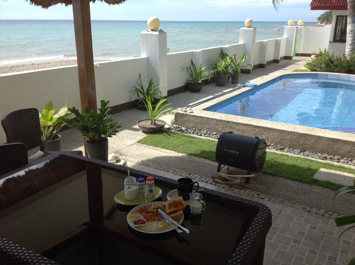 Garcia Hernandez Bamboo Beachhouse Dormitory מראה חיצוני תמונה